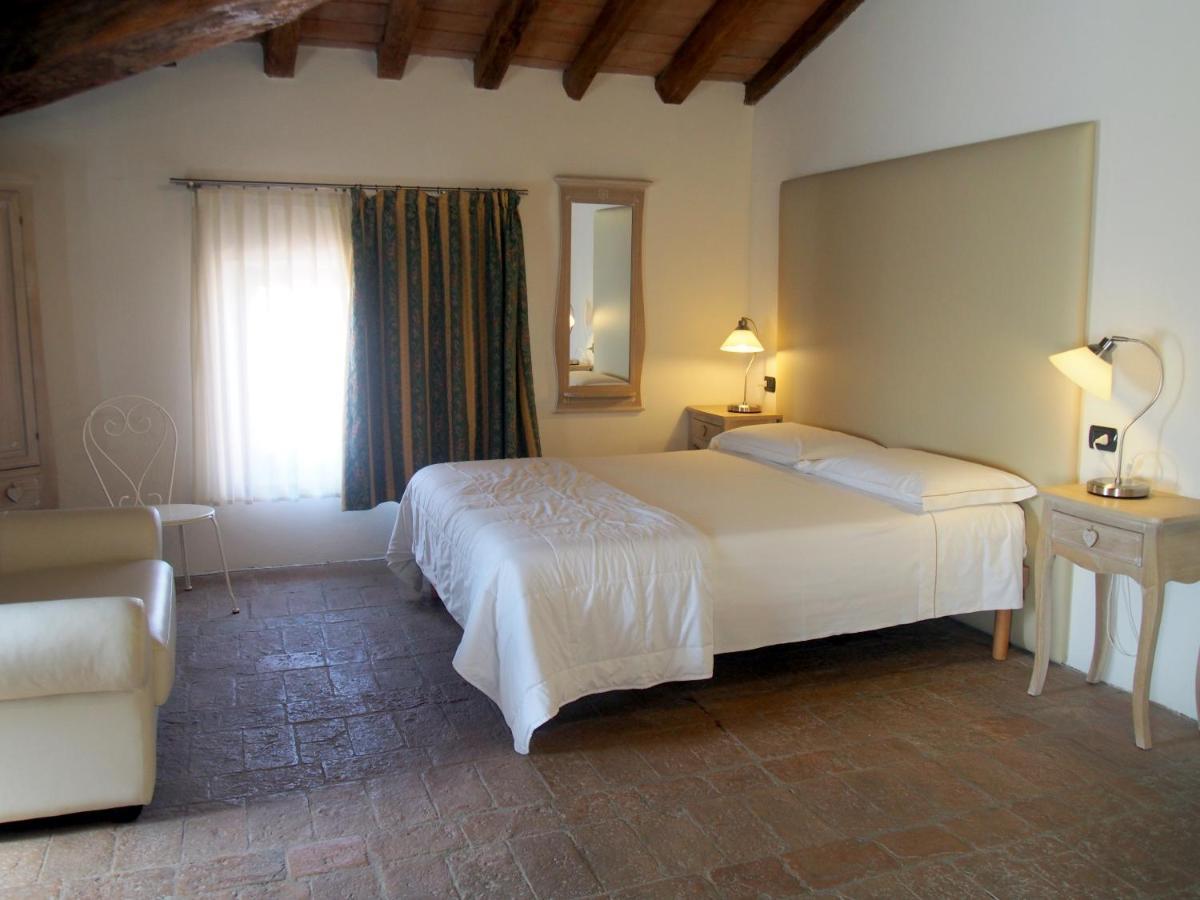 Hotel Villa Costanza Pontenure ภายนอก รูปภาพ