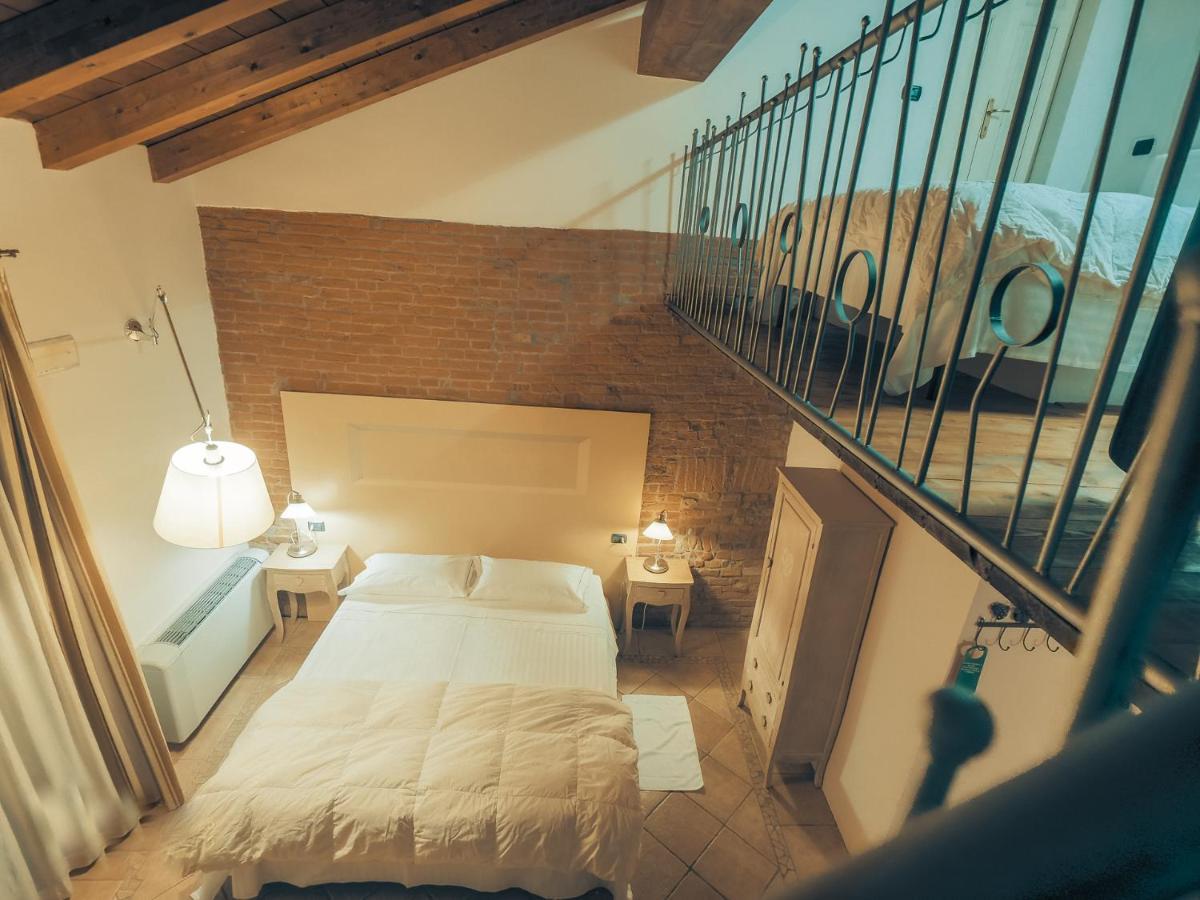 Hotel Villa Costanza Pontenure ภายนอก รูปภาพ