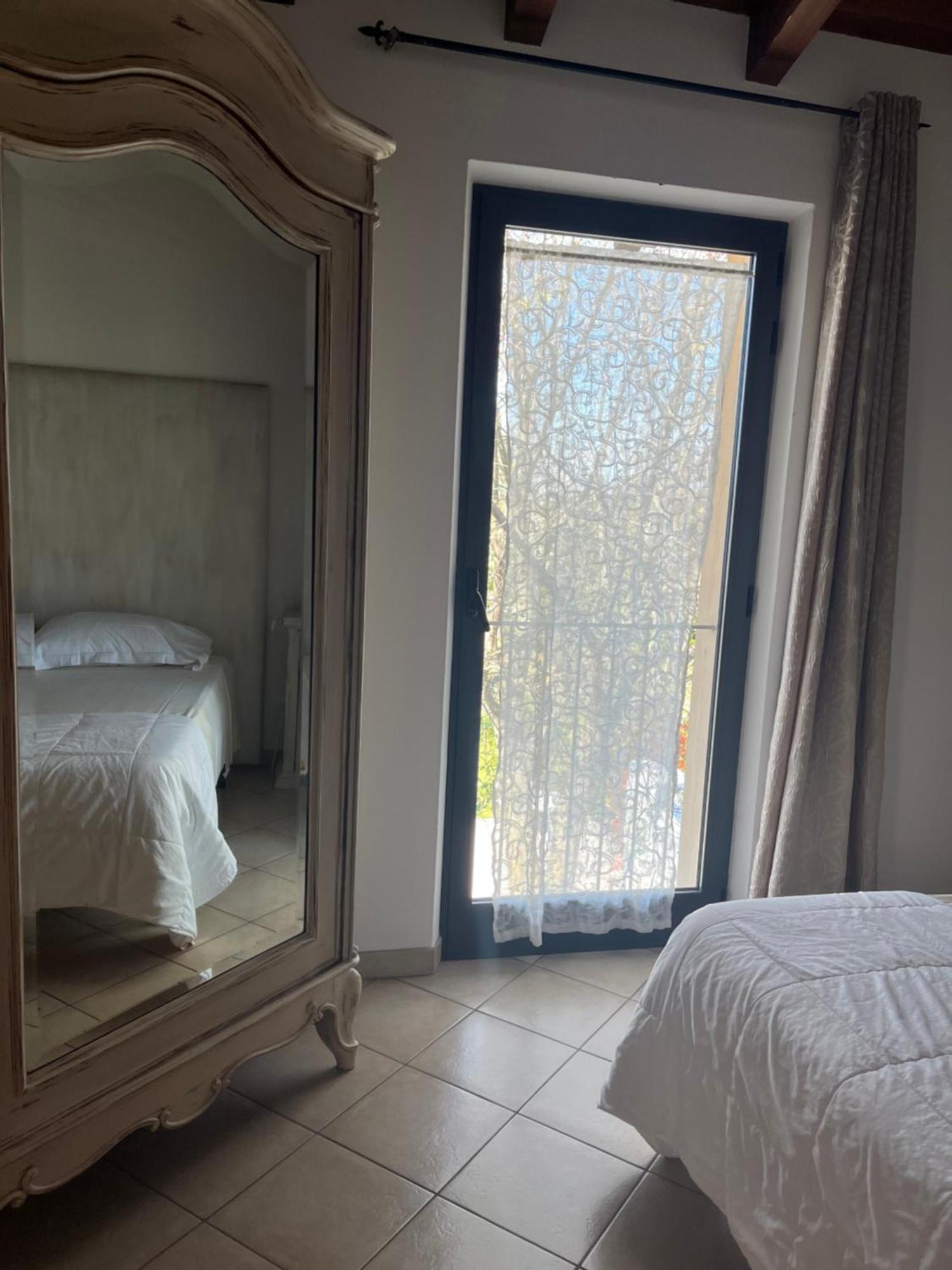 Hotel Villa Costanza Pontenure ภายนอก รูปภาพ