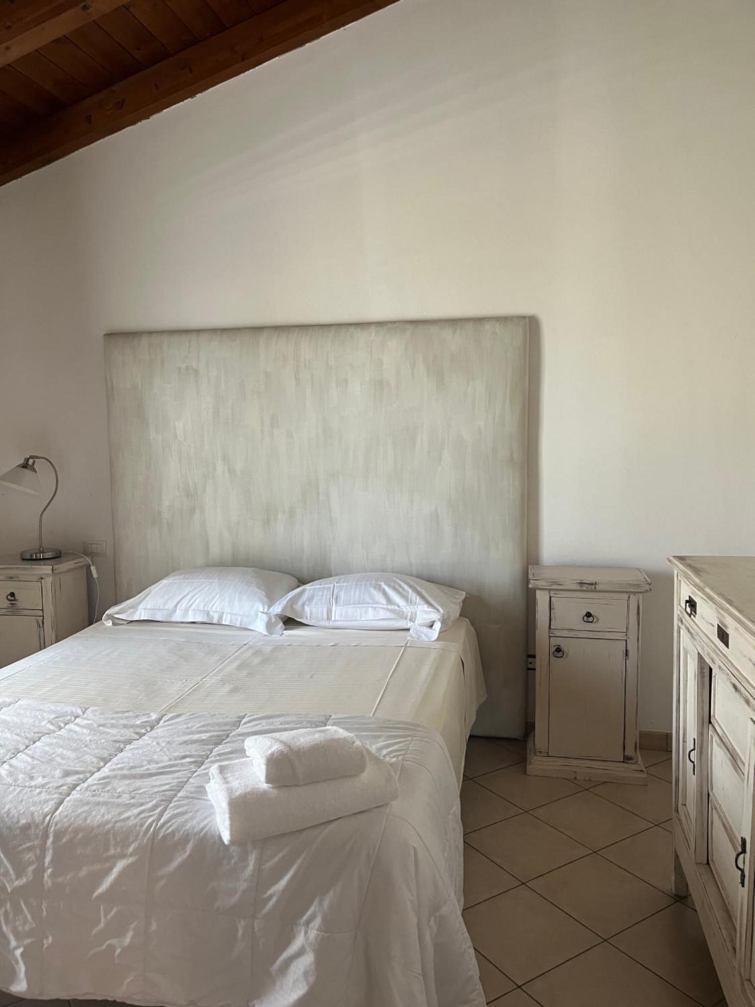 Hotel Villa Costanza Pontenure ภายนอก รูปภาพ